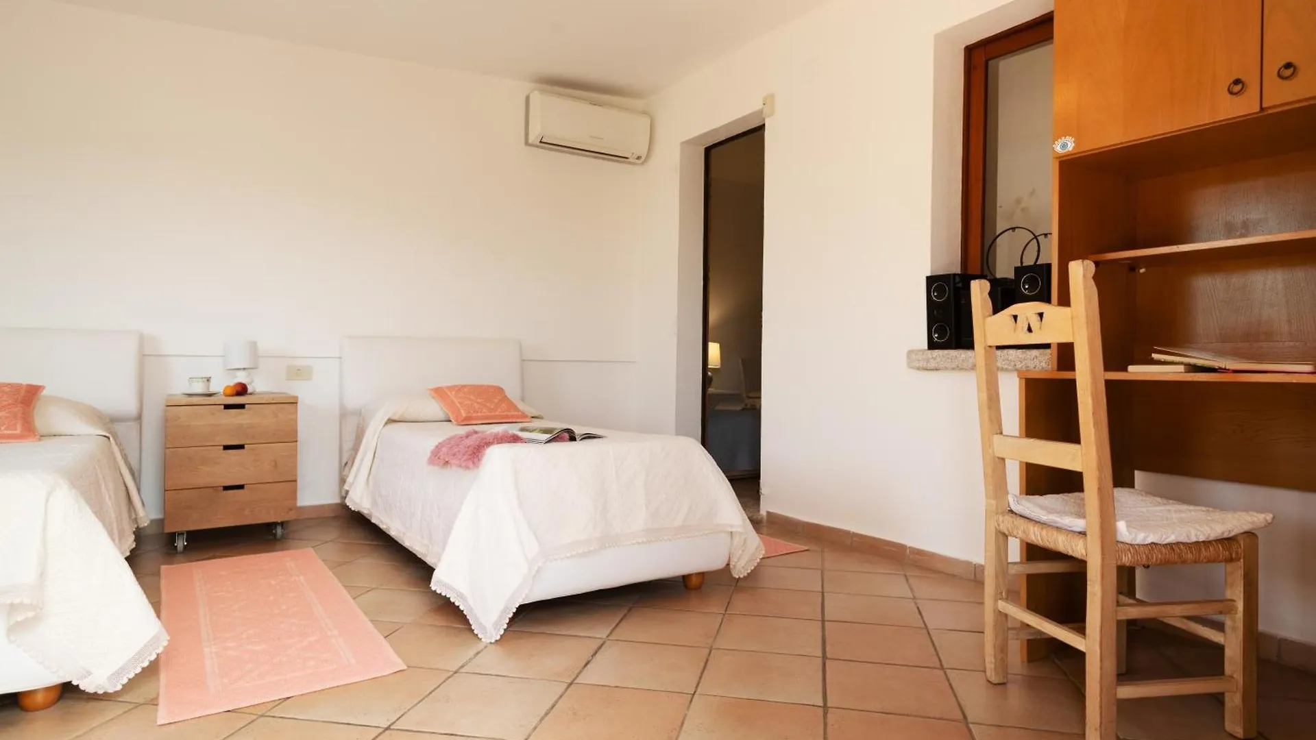 דירות סן פנטלאו La Casa Di Jo איטליה